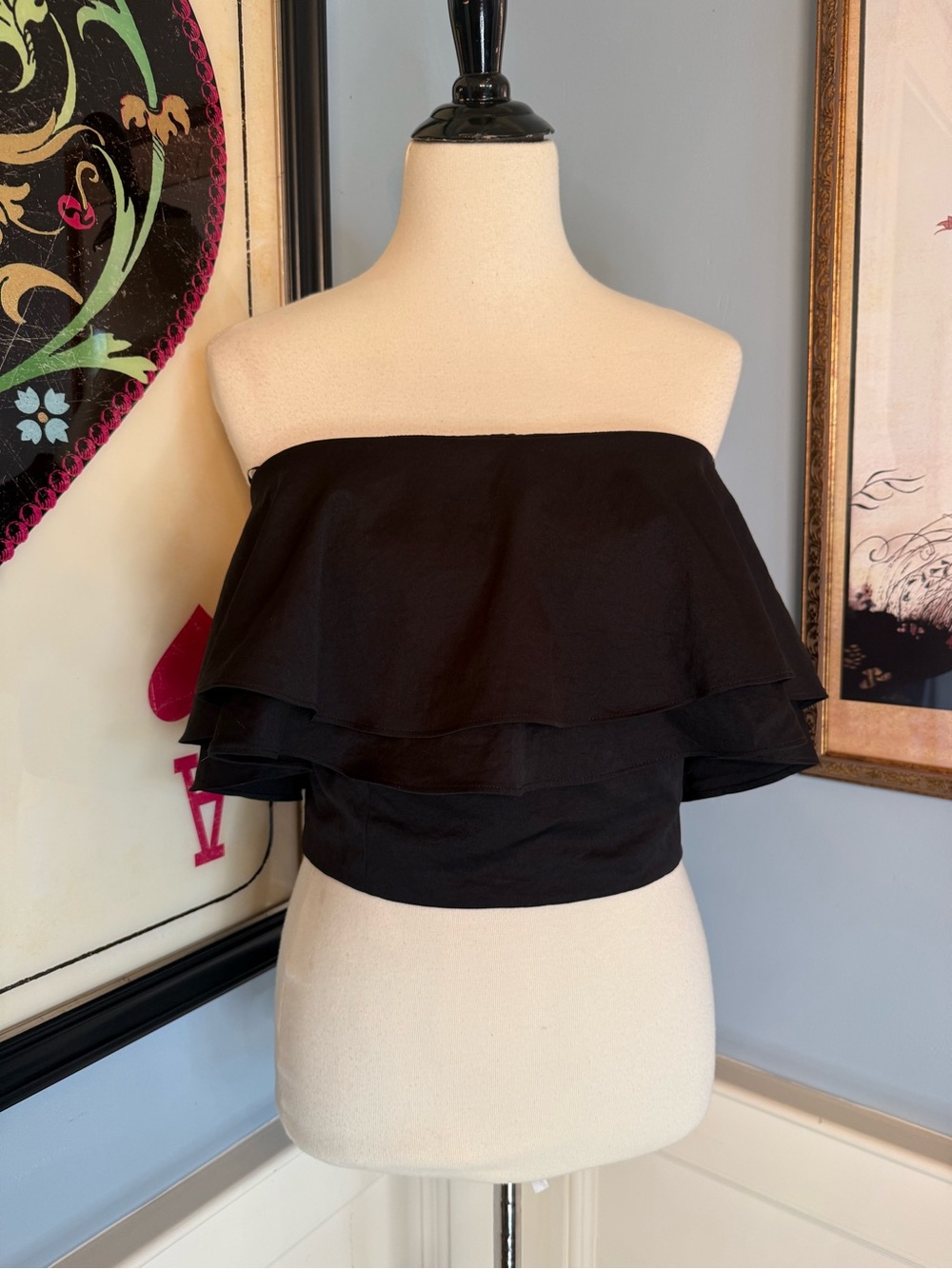 Black Tiered Strapless Crop Top Sz L